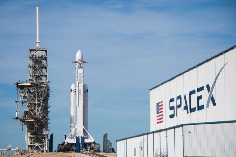 What is SpaceX Falcon Heavy?